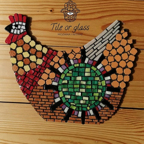 Mozaika artystyczna. Kura z mozaiki Briare. Pracownia ceramiczna Tile or Glass Mozaika artystyczna. Kura z mozaiki Briare. Pracownia ceramiczna Tile or Glass