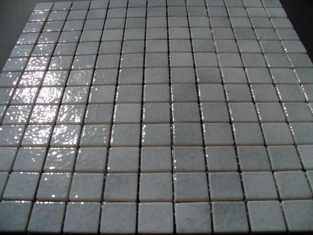 mozaika ceramiczna jasno szara błyszcząca 2,5 x 2,5 cm mouette AG4 - Briare