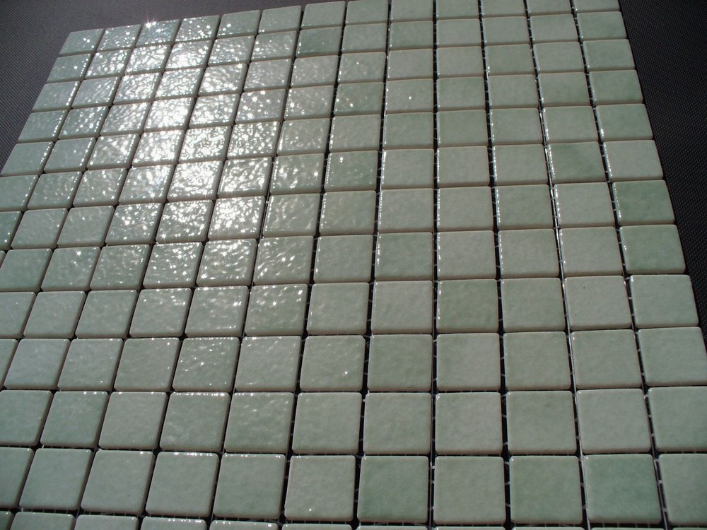 mozaika ceramiczna jasno zielona błyszcząca 2,5 x 2,5 cm lotus AG3 - Briare