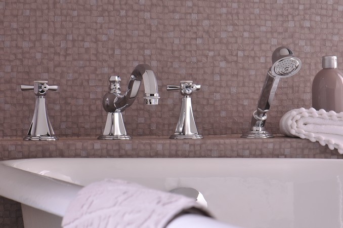Bateria wannowa Monarque 36.33 z prysznicem w stylistyce Art Deco, Herbeau Francja