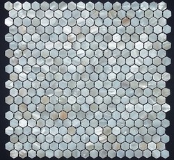 mozaika perłowa kremowa heksagonalna 1,55 x 1,55cm cream