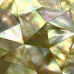 mozaika perłowa na płycie model crazy cut złota
